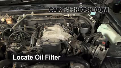 Oil & Filter Change Nissan Xterra (2000-2004) - 2001 Nissan Xterra SE 2